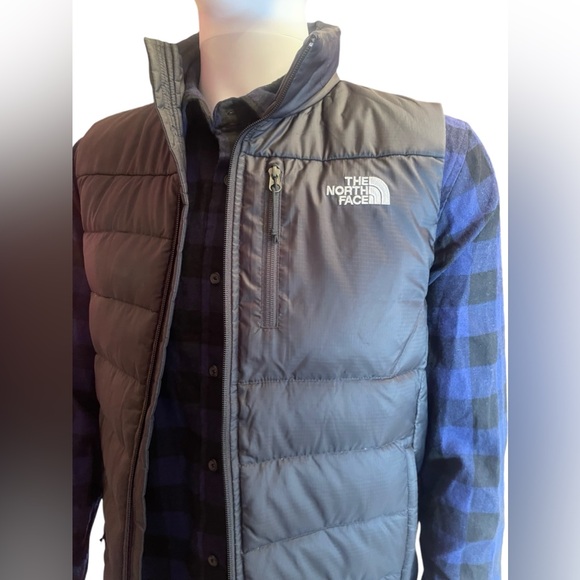 NORTH FACE Men's Vest - Picture 6 of 10